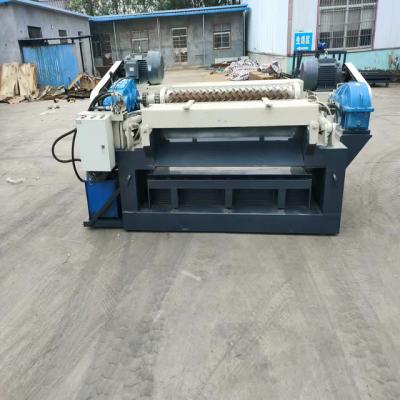 veneer peeling machine
